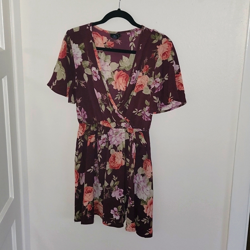 Short sleeve wrap dress